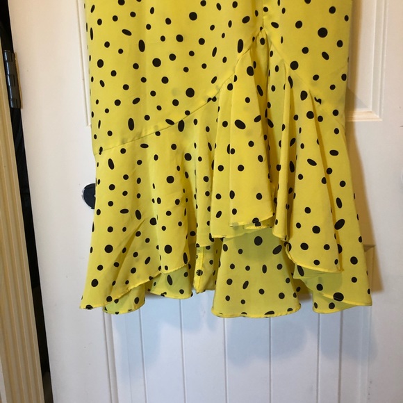 All that jazz yellow Polkadot dress - Picture 3 of 4